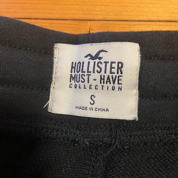 Men’s Hollister Jogger Shorts - Picture 3 of 3